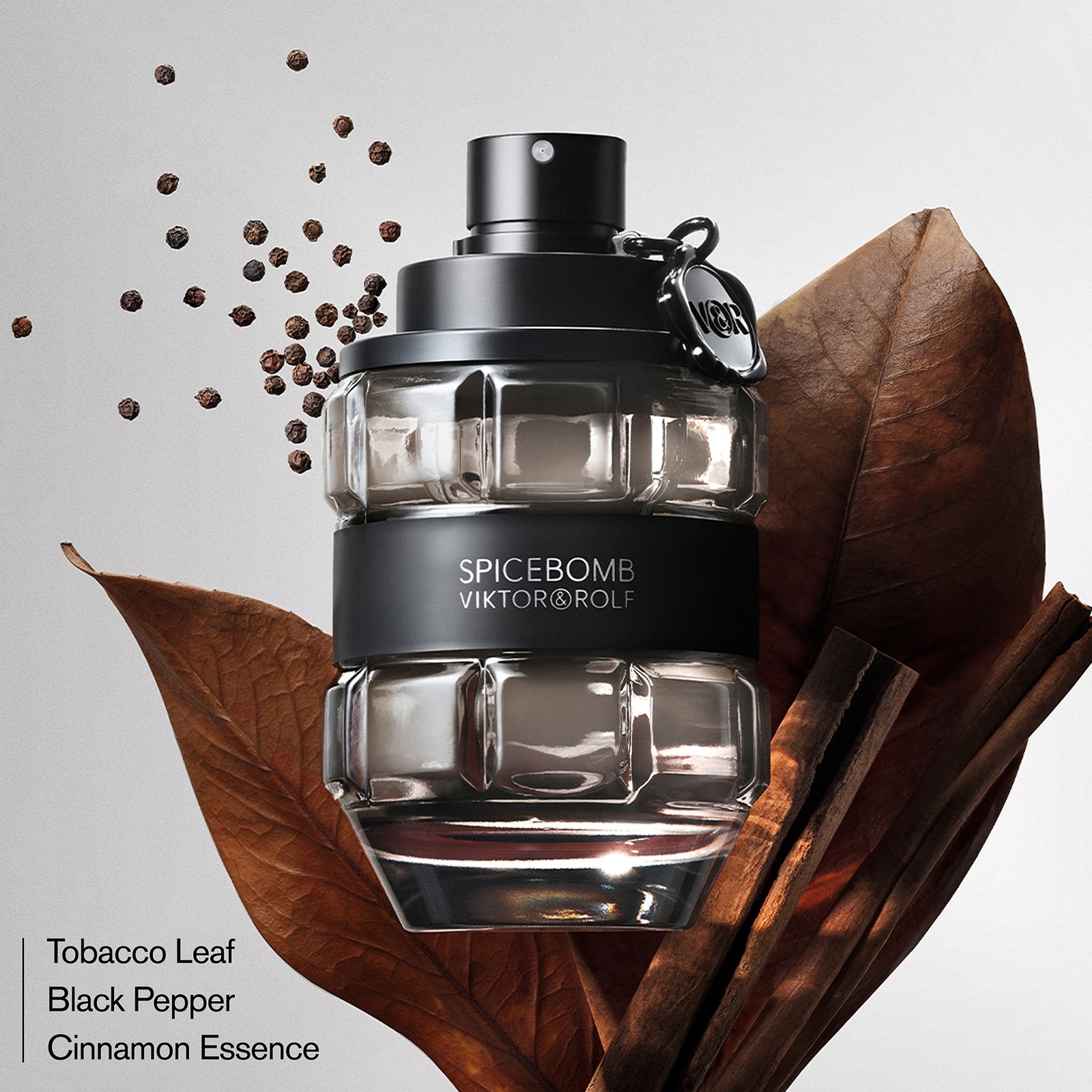 VIKTOR&ROLF Spicebomb Eau De Toilette Gift Set 50ml - image 4