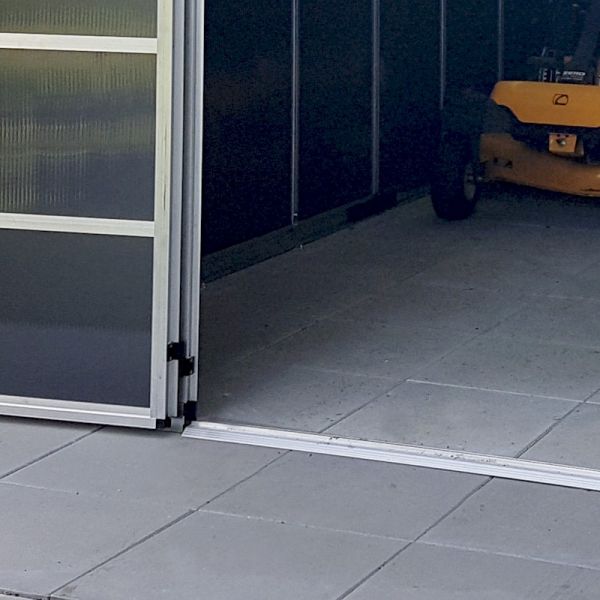 11' x 9' Palram Canopia Yukon Premium Dark Grey Skylight Plastic Shed (3.32m x 2.71m) - image 4