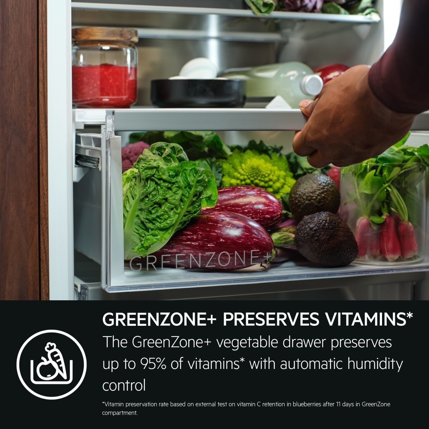 AEG NSC7M181EC 7000 Series 70/30 Integrated Frost Free Fridge Freezer - image 5