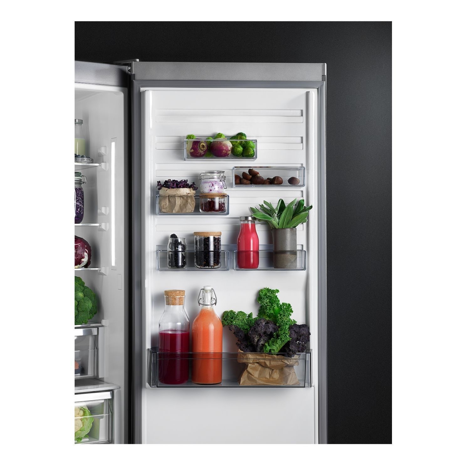 AEG ORC8M321CX 8000 Series 187cm Silver Freestanding Frost Free Fridge Freezer - image 2