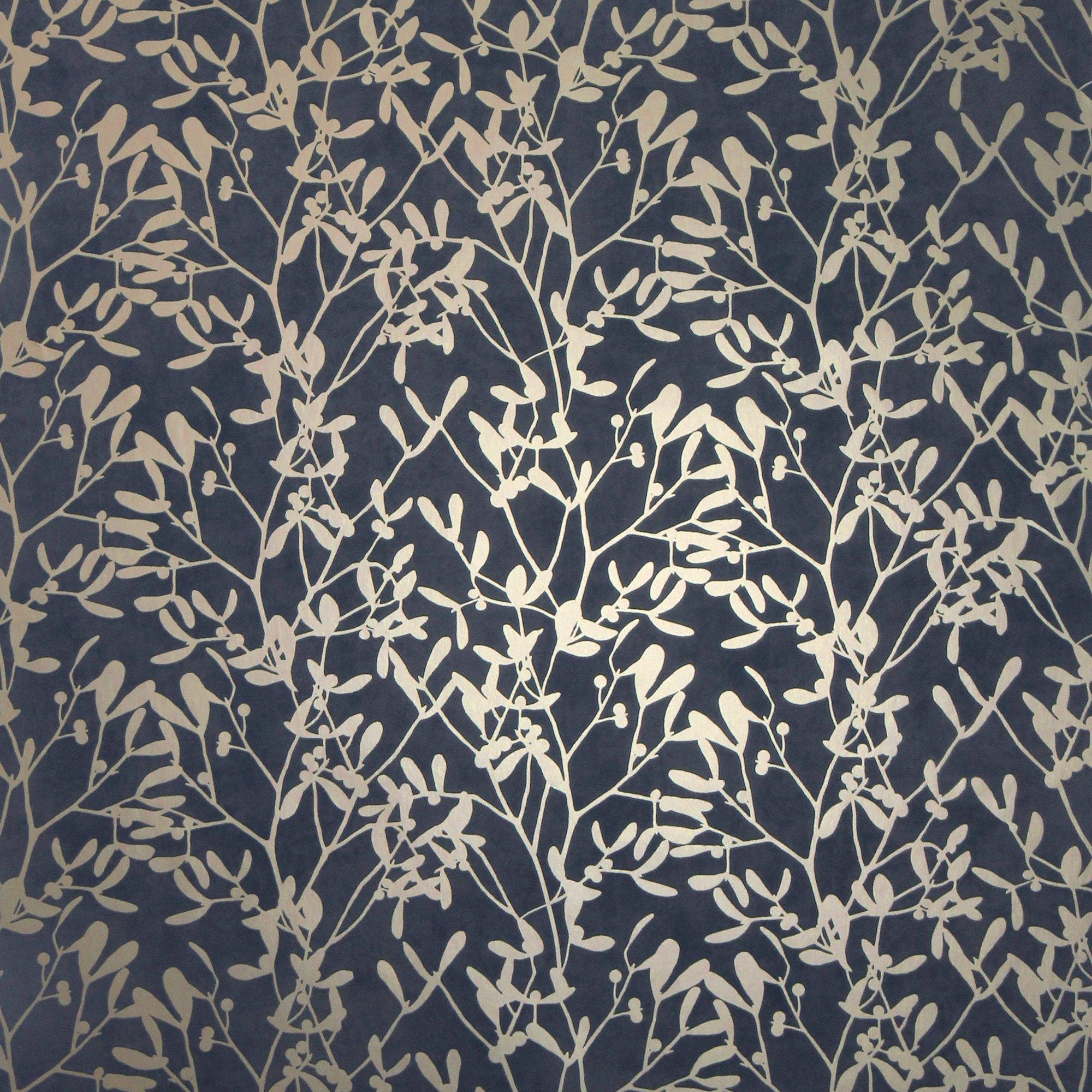 Navy wallpaper featuring a delicate gold botanical leaf pattern with intricate branches and leaves, creating an elegant and modern design.