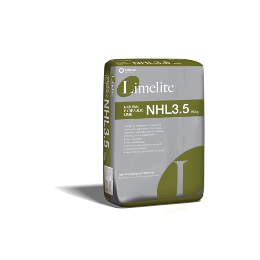 Blue Circle Natural Hydraulic Lime 3.5 in a 25kg bag, featuring a green and white design with the Limelite logo and product details prominently displayed.
