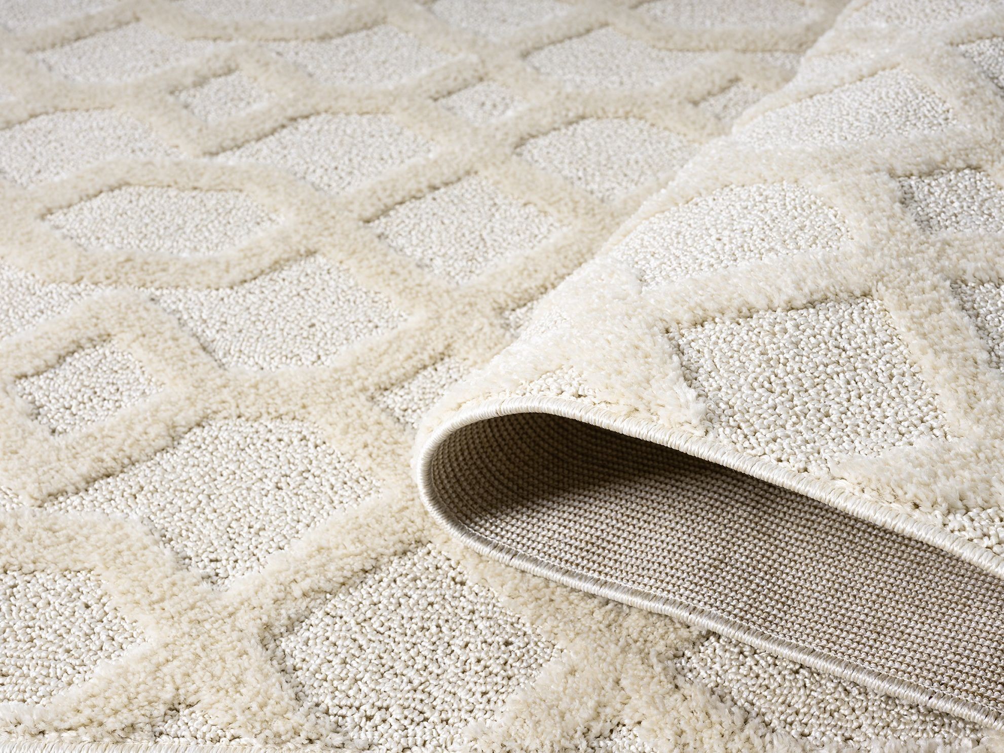 Desire Rugs Isabella Embossed Imperial Trellis Cream Rug 60 x 220cm - image 4