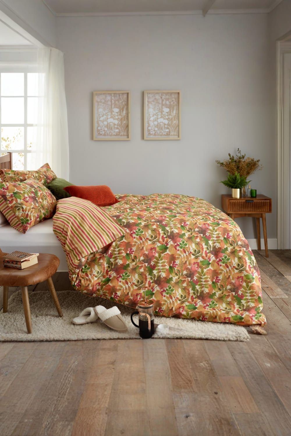Deyongs Autumn Leaves Rust 25 Reversible King Size Duvet Set - image 3