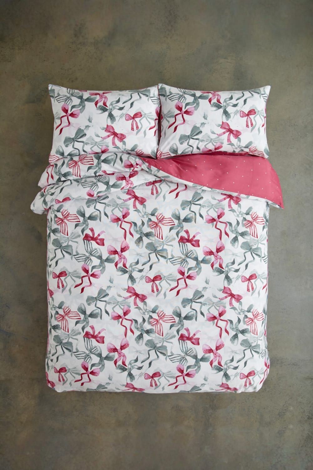 Deyongs Bows Pink Reversible Super King Size Duvet Set - image 4