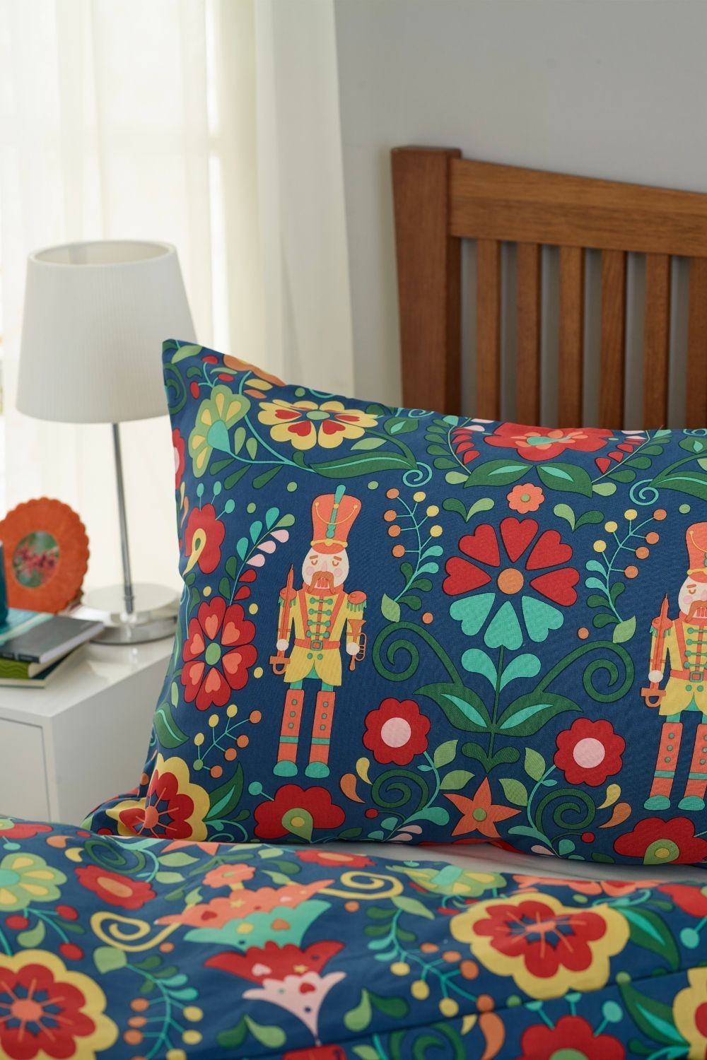 Deyongs Folkloric Navy King Size Nutcracker Duvet Set - image 4