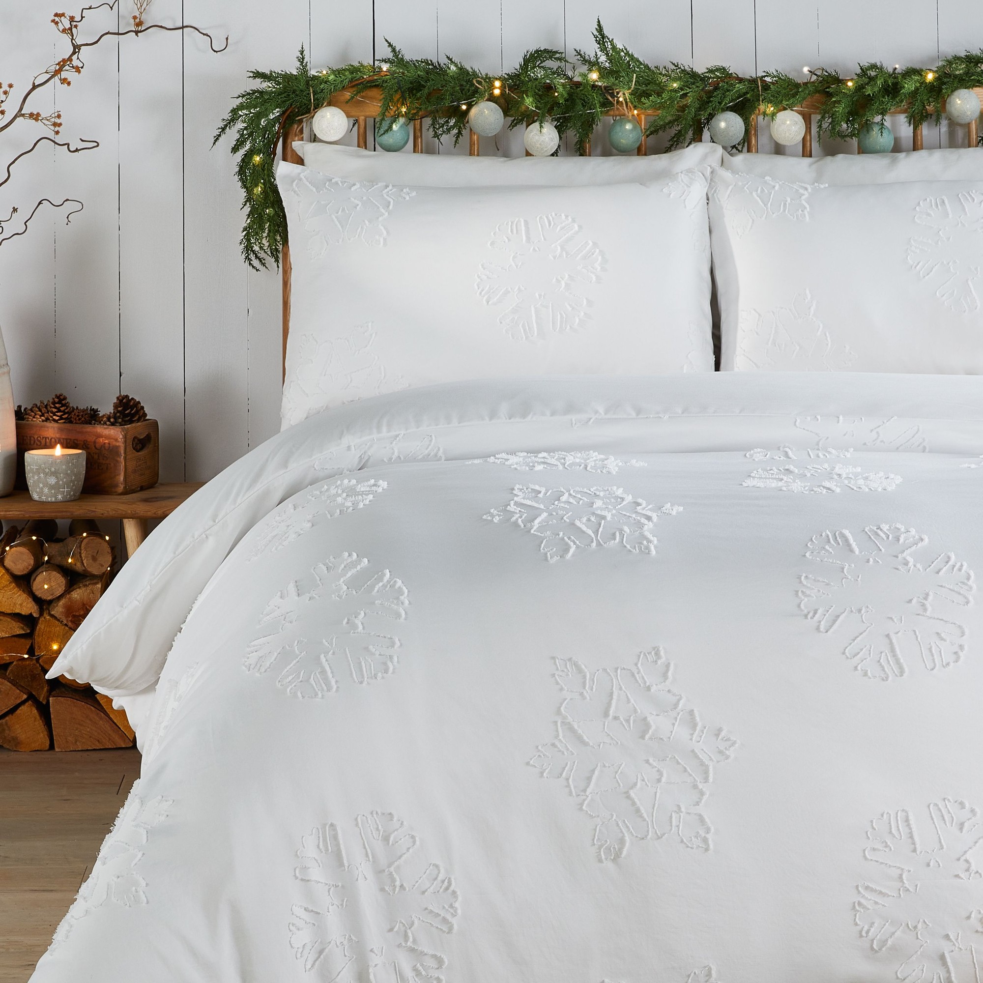 Duvet Day Snow Crystal Soft Touch Double Tufted Duvet Set - image 4