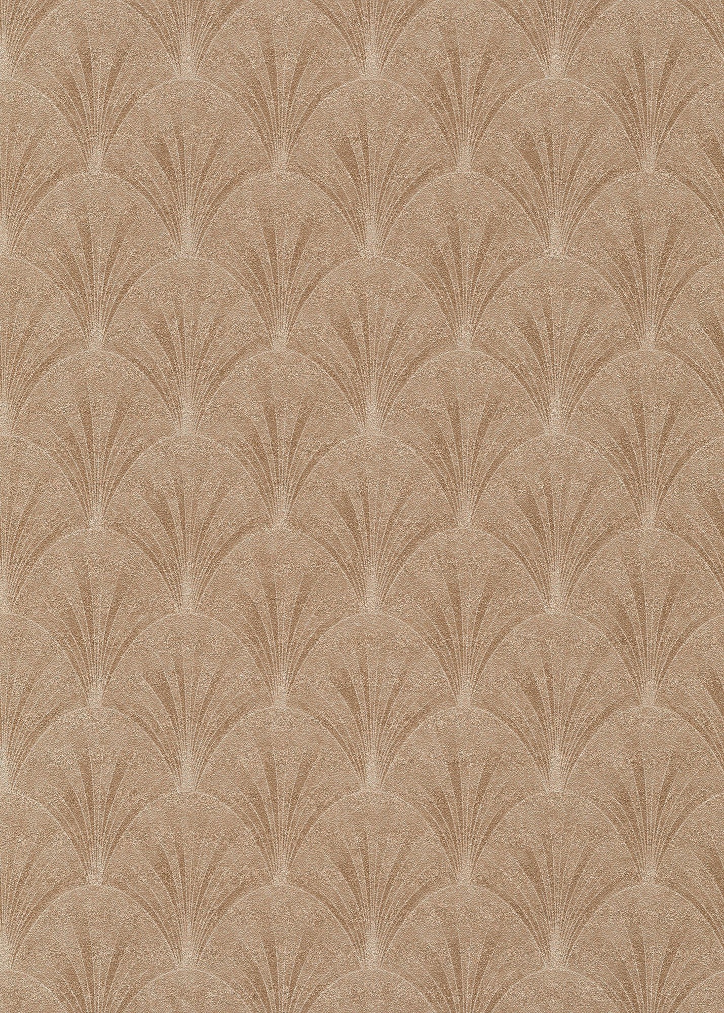 Beige Art-Déco wallpaper featuring a repetitive fan pattern with subtle texture, designed by Erismann, ideal for adding elegance to interiors.