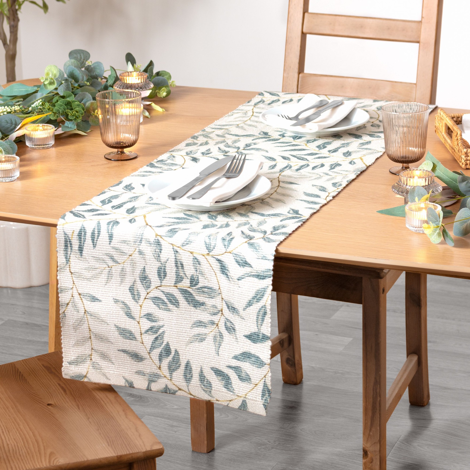 Evans Lichfield Vinea Green Table Runner 230 x 35 cm - image 3