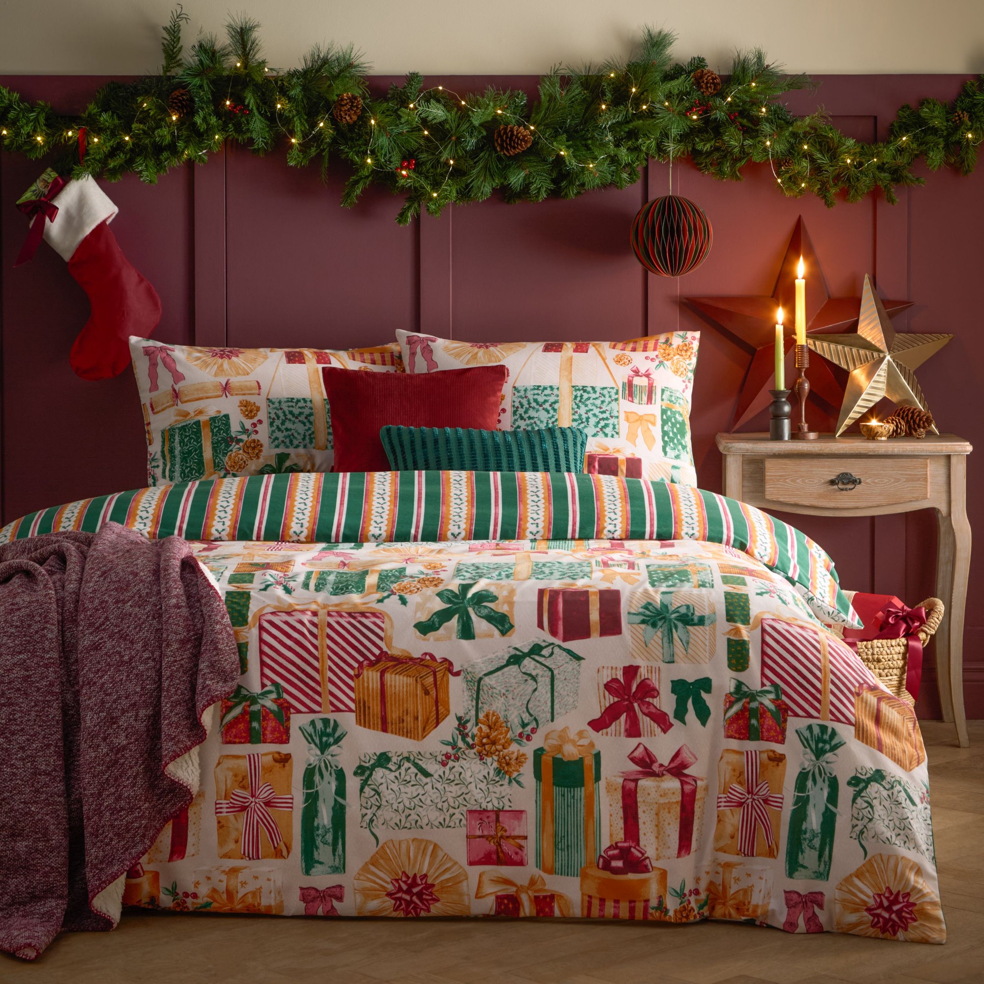Furn All Wrapped Up Printed Single Reversible Duvet Set - image 2