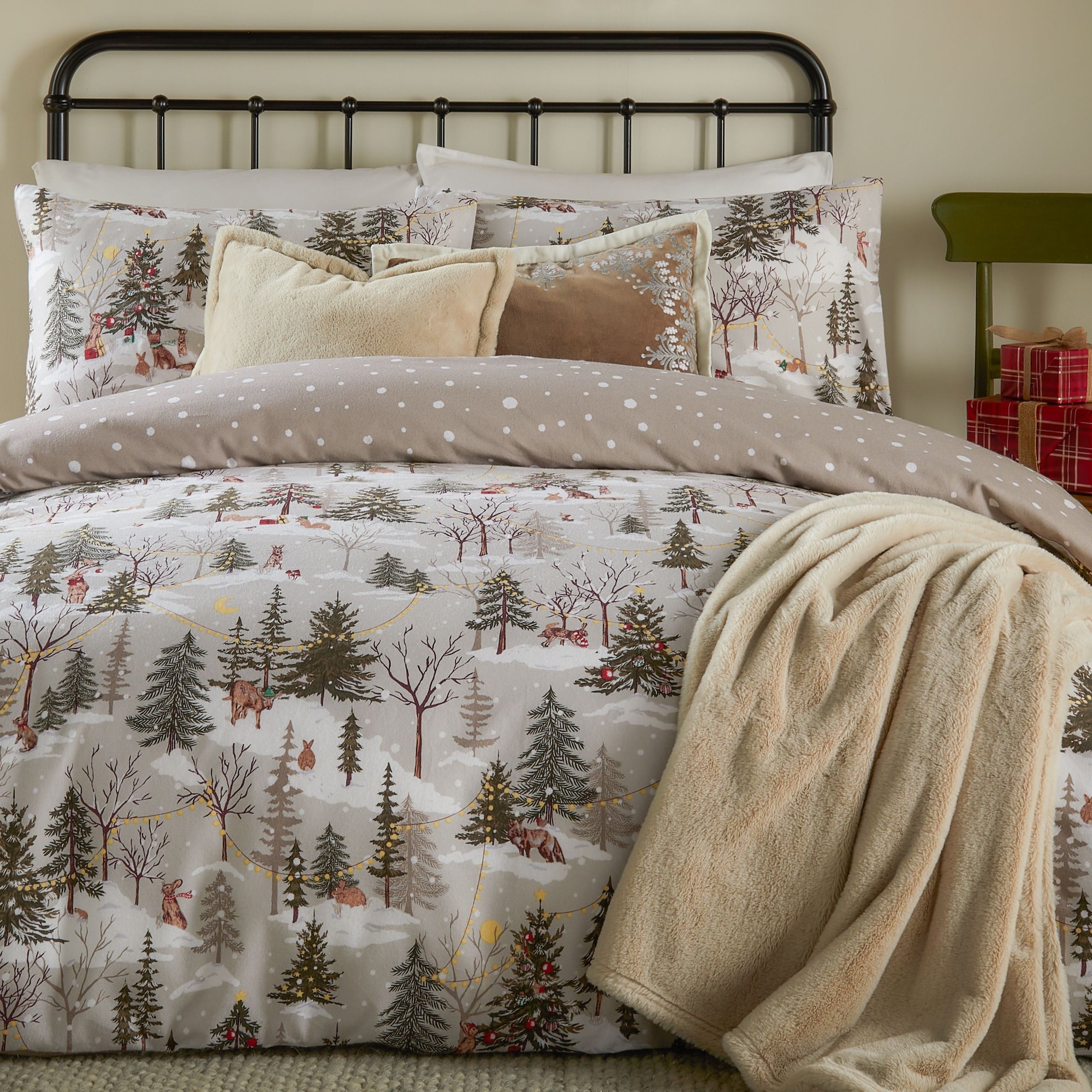 Furn Forest Festivities Printed King Size Reversible Duvet Set - image 4
