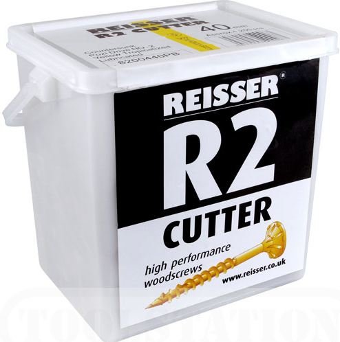 Clear plastic container with a white lid, labeled "REISSER R2 CUTTER," containing yellow wood screws, specifically 5 x 70mm countersunk Pozi screws, quantity 452.