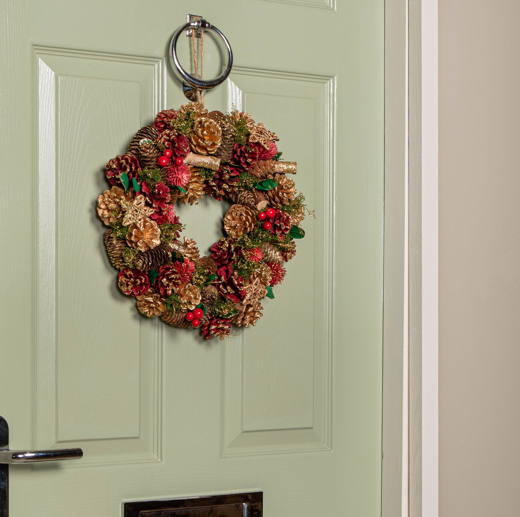 Samuel Alexander 36cm Red Wreath with Berries and Pinecones - image 3