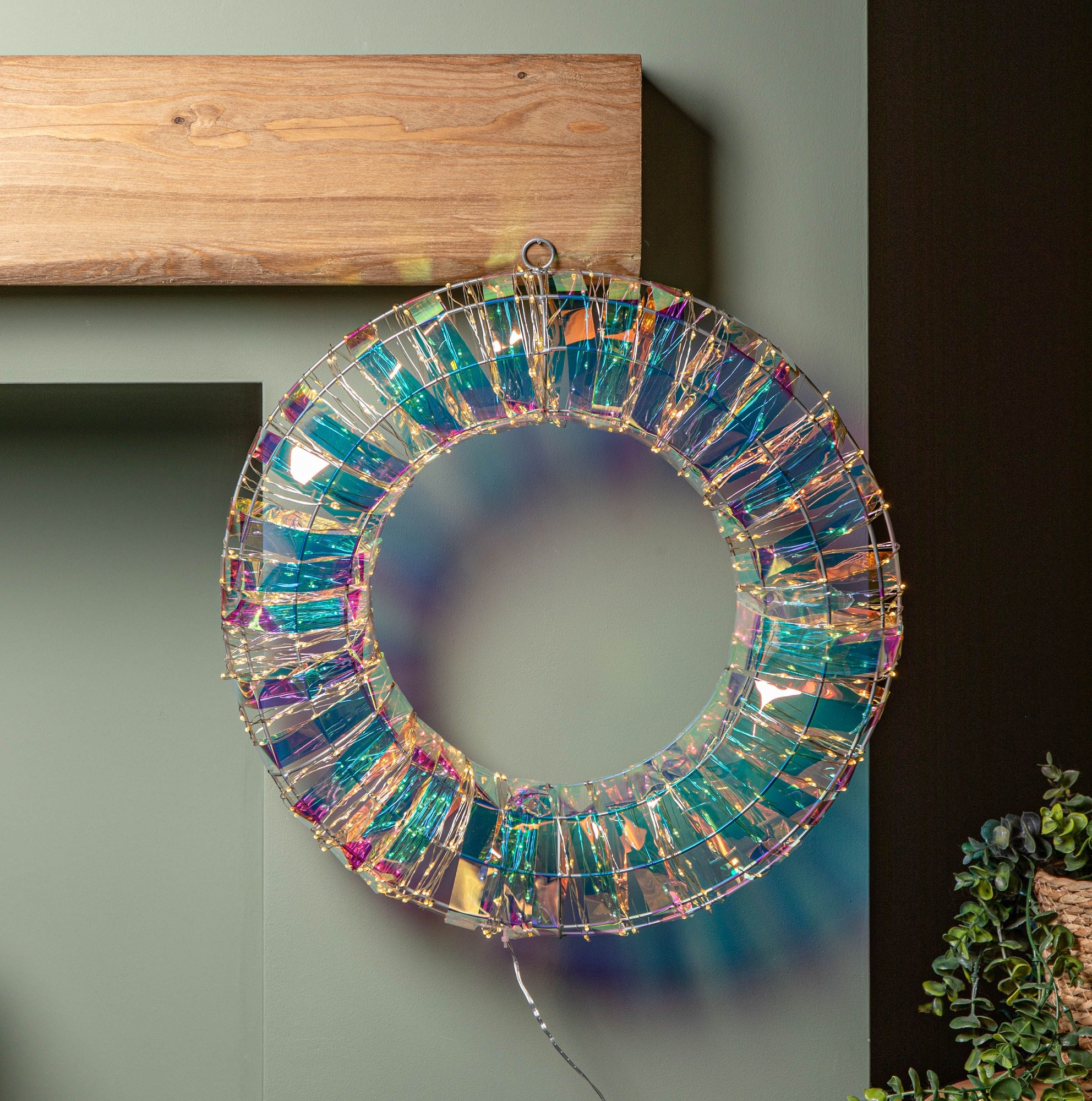 Samuel Alexander 45cm Iridescent Dream 600 Warm White LED Wreath - image 4