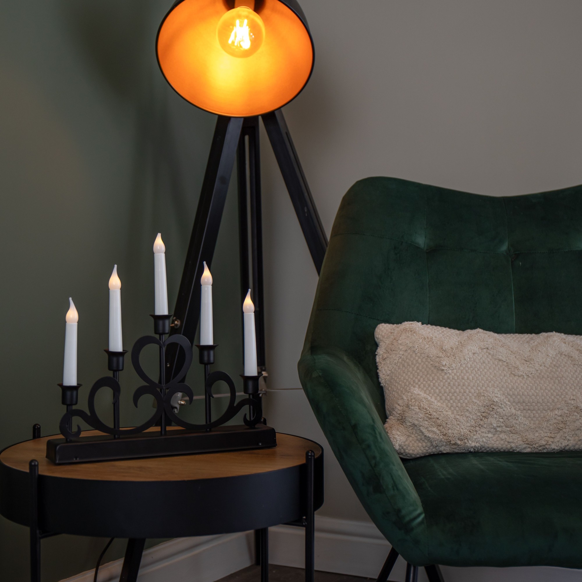 Samuel Alexander Battery Powered 5 Warm White LED Black Metal Candle Bridge 32cm - image 3
