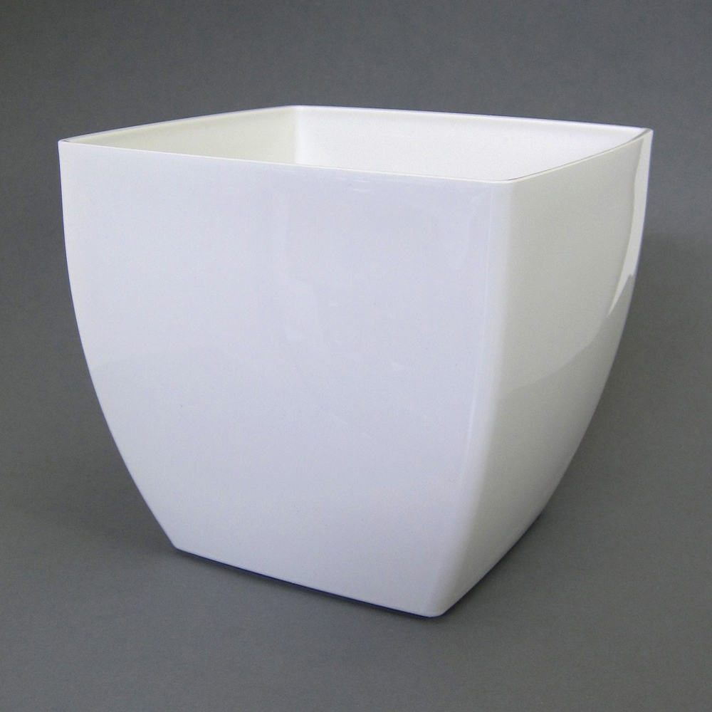Glossy white ceramic square vase from the Siena set, measuring 14x14x14 cm, featuring smooth edges and a minimalist design, suitable for various decor styles.