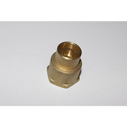 Brass solder ring fitting, 22 mm x 3/4", featuring a straight female connector design with a smooth, metallic finish and hexagonal base for secure installation.