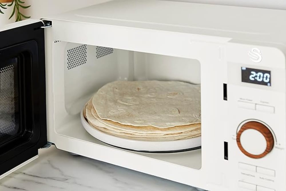 Swan Nordic Oatmeal 20 Litre Nordic Digital Microwave - image 2