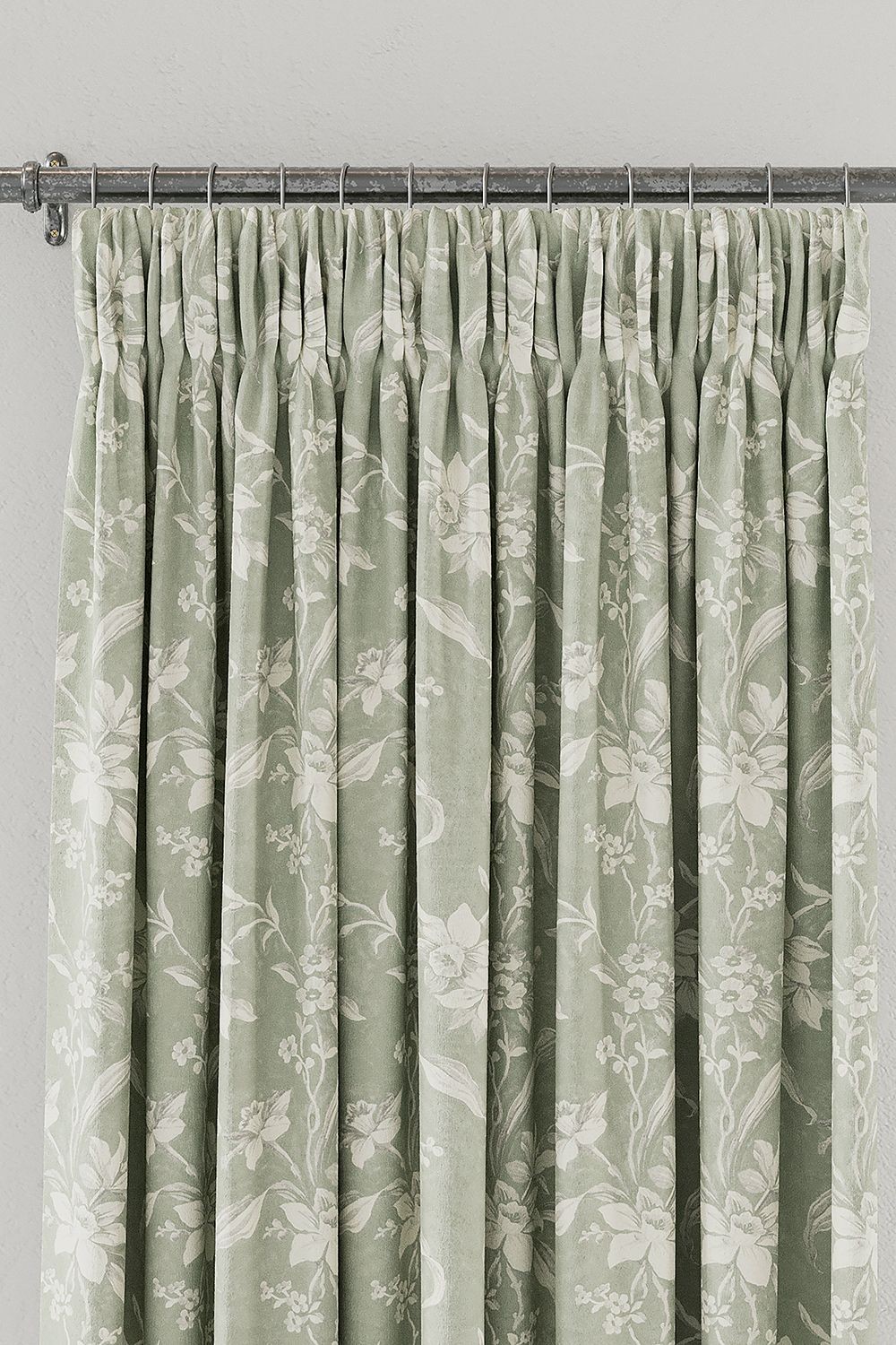 V&A Daffodil Dreams Green Blackout Lined Pencil Pleat Curtains 229 x 183cm - image 3