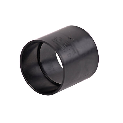 Black 40mm double socket made of durable plastic, designed for solvent welding in waste systems, featuring smooth inner surfaces for secure fitting.