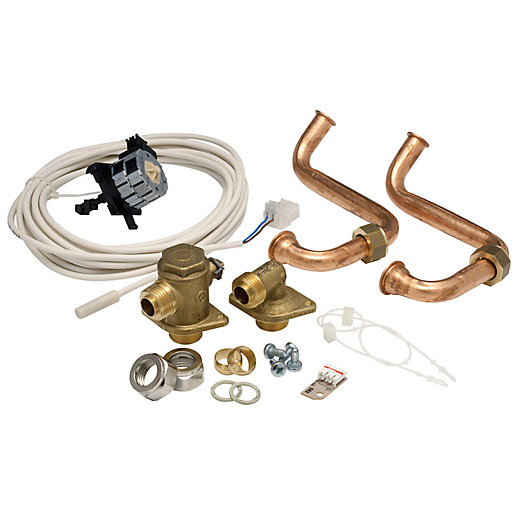 Worcester Bosch 7719002746 30CDI System Diverter Valve Kit featuring brass valves, copper pipes, a white wiring harness, and various fittings for heating systems.