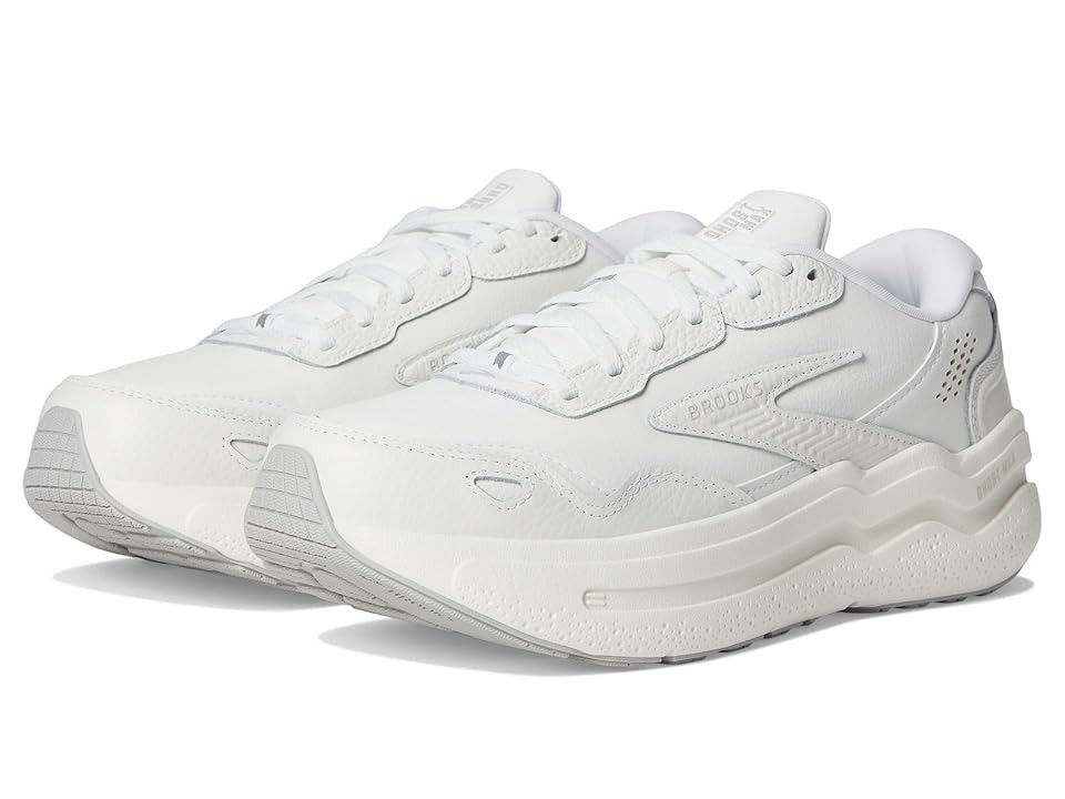 White Brooks Ghost Max L women's sneakers in a wide fit, featuring a sleek design, cushioned sole, and breathable material, size 9.5.