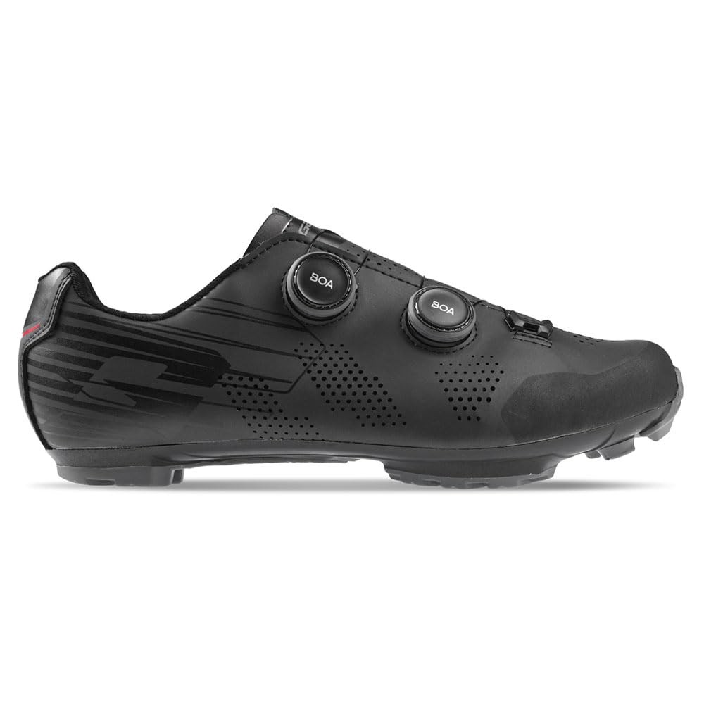 Black Gaerne G.Obsidian Gravel Shoes in EU 41, featuring a sleek design, two BOA dials for secure fit, perforated upper for breathability, and rugged sole for traction.