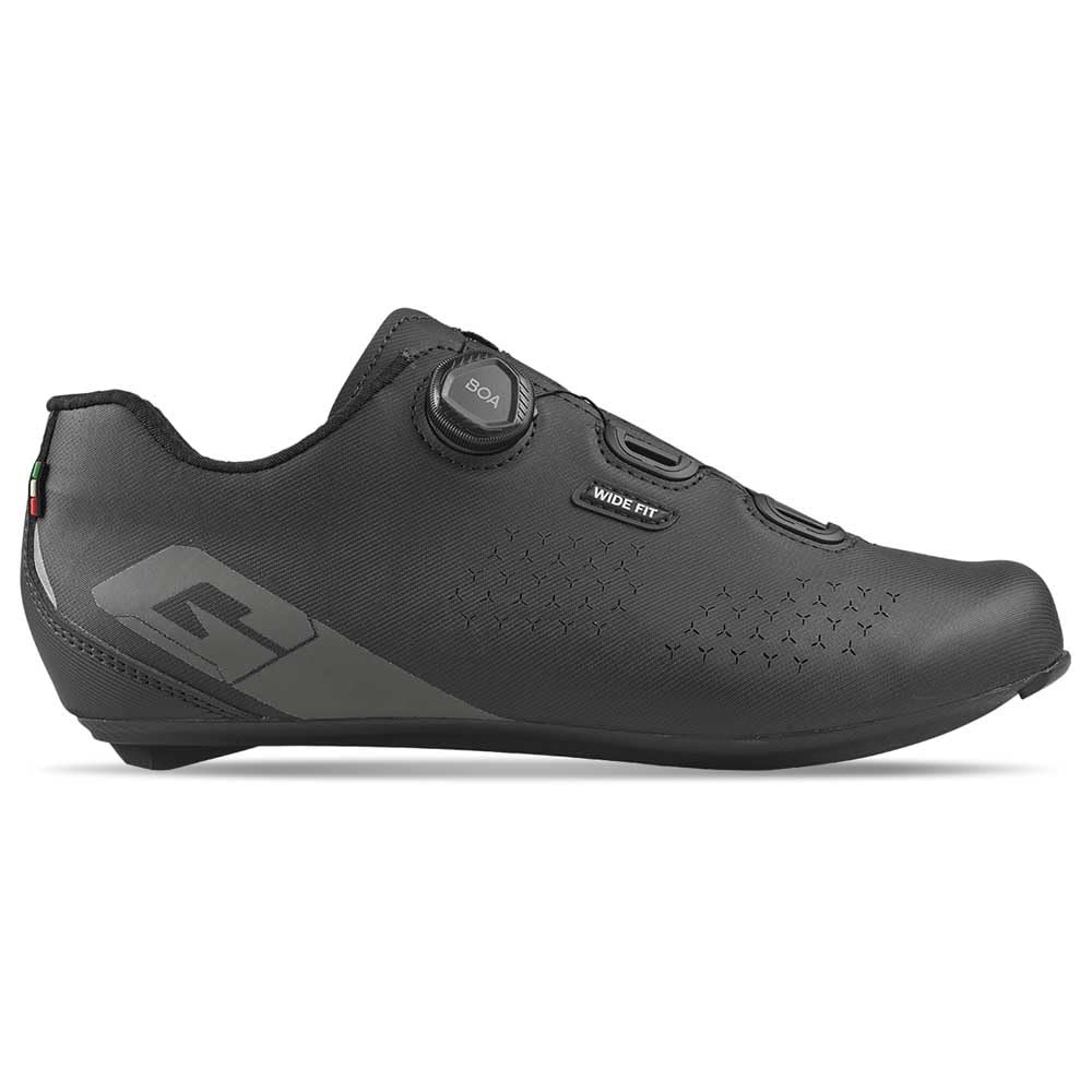 Black Gaerne G.Sprint+ Wide Road Shoe in EU 45, featuring a sleek design, breathable material, and dual BOA dials for a secure fit.