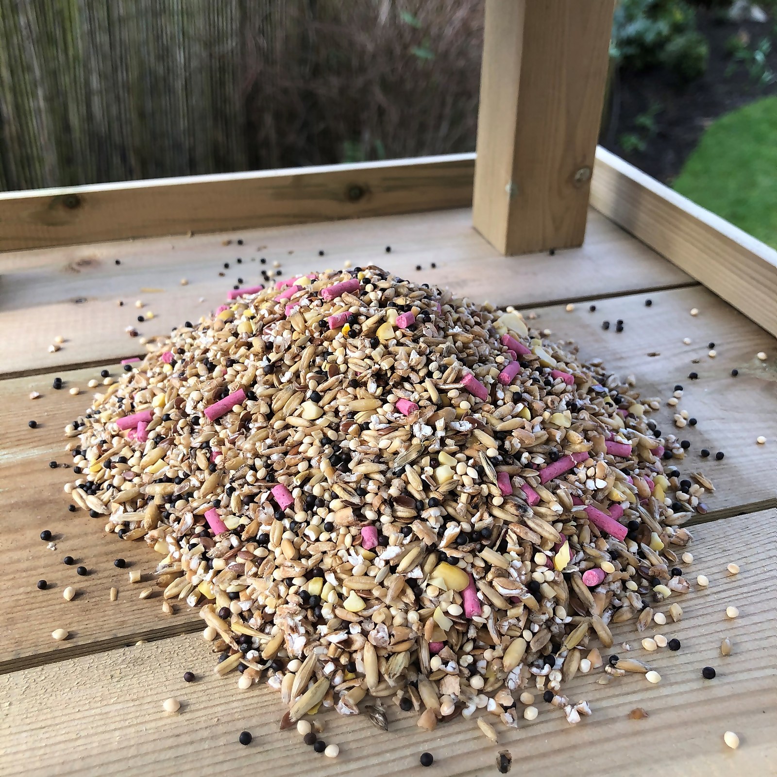 Gardman Homegrown Harvest Wild Bird Seed Mix 1.8kg - image 4