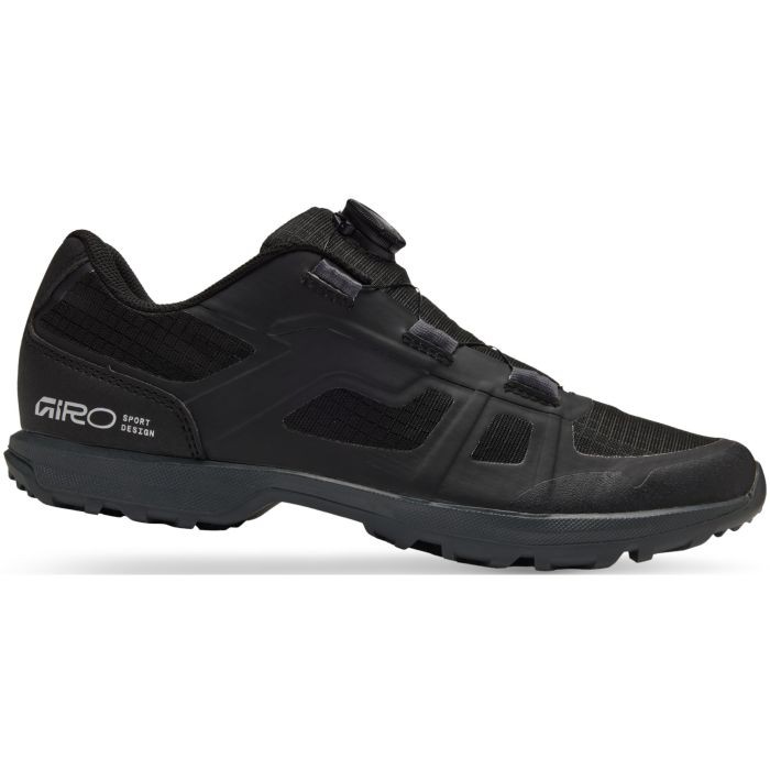 Black Giro Gauge Boa shoes in size 46 feature a sleek design with mesh panels, Boa dial closure system, and a durable rubber sole for optimal grip and comfort.