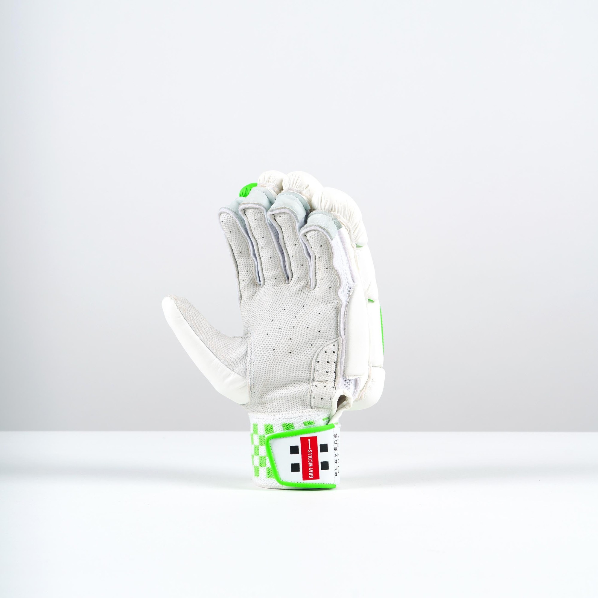 Gray-Nicolls Classic Players Edition Batting Gloves - Size: LH - Youth - Green - image 5