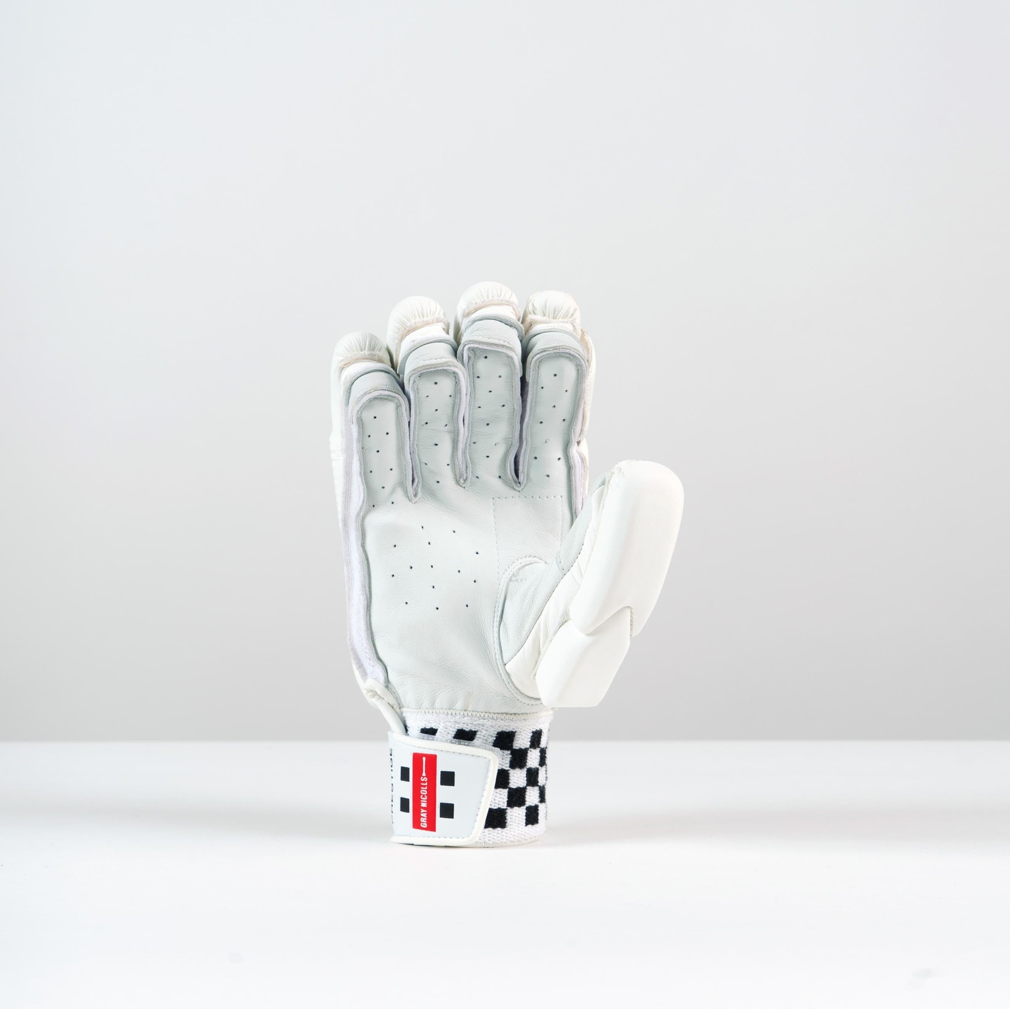 Gray-Nicolls Classic Prestige Batting Gloves - Size: LH - Small - White - image 4