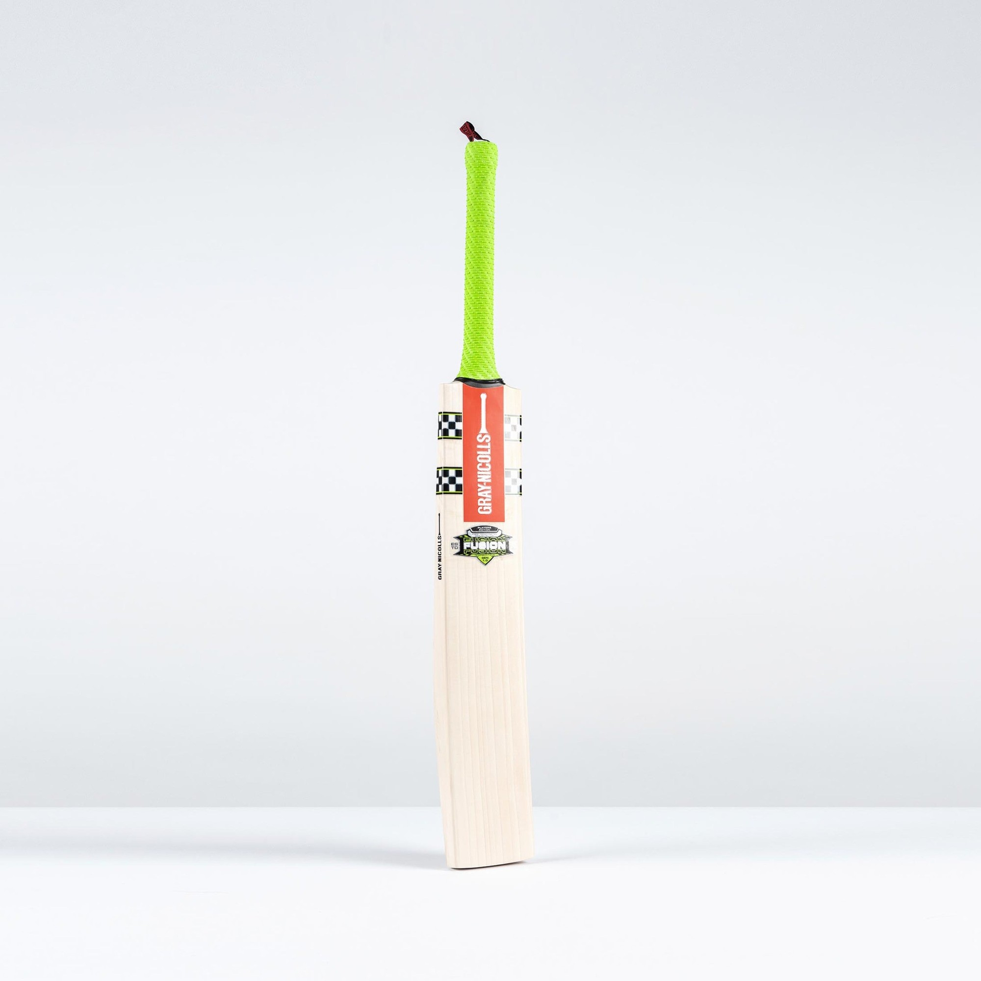 Gray-Nicolls Fusion Players Edition Adult Cricket Bat - Size: Short Handle - image 4