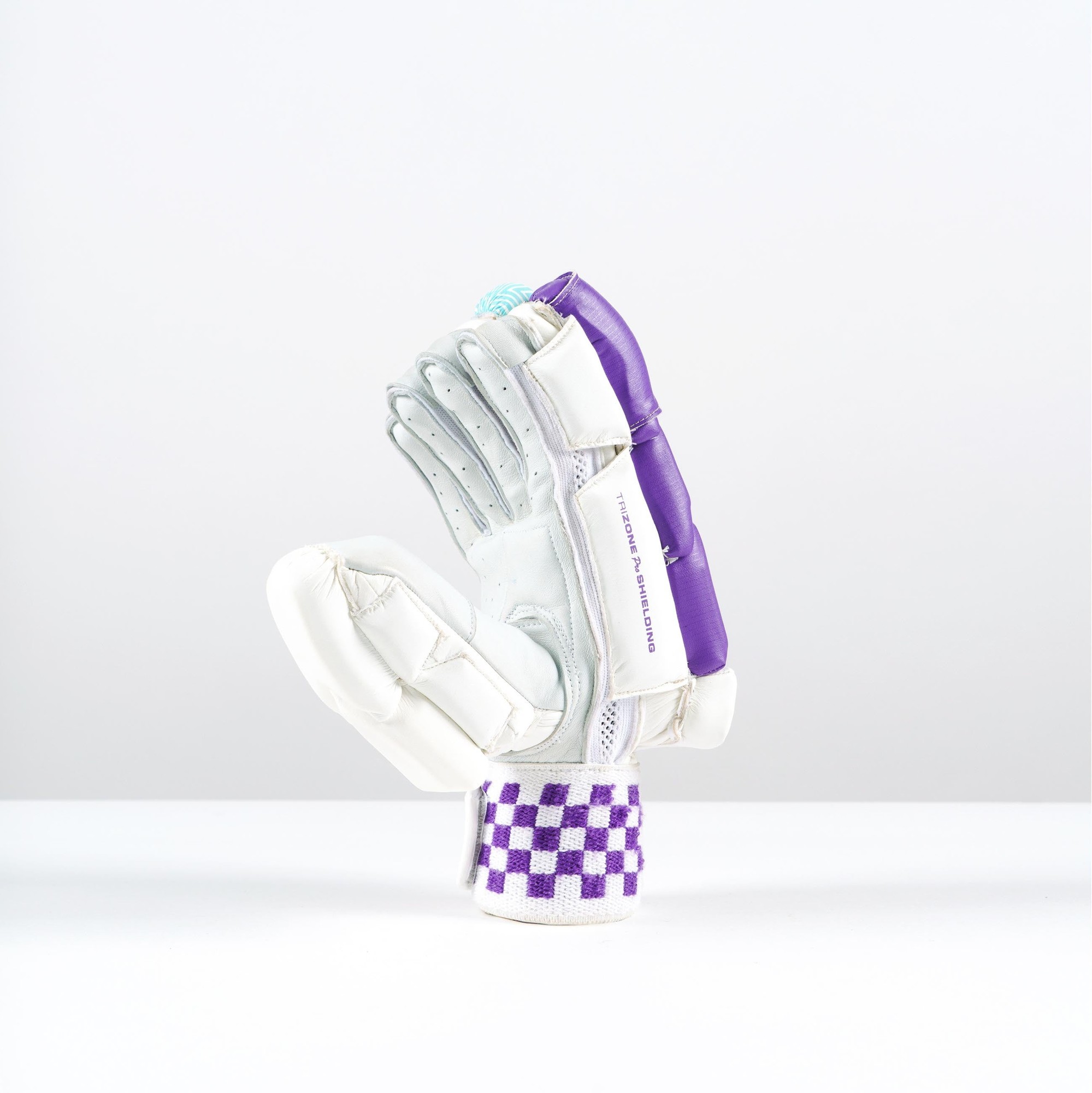Gray-Nicolls GEM 2.1 Pro Performance Batting Gloves - Size: RH - Gem - White - image 5