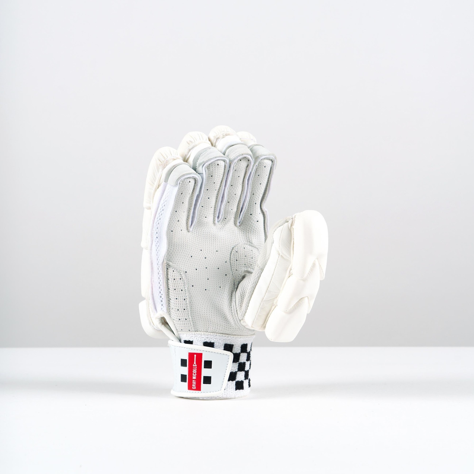 Gray-Nicolls NEOCORE 2000 Batting Gloves - Size: LH - Small - White - image 4