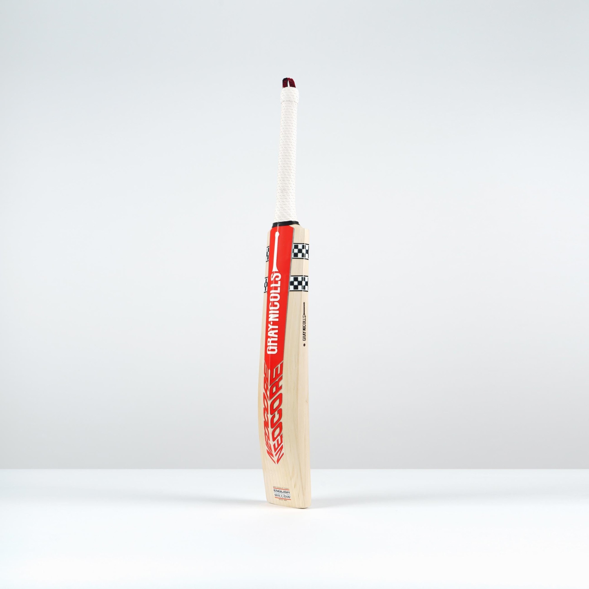 Gray-Nicolls NEOCORE 500 Red Adult Cricket Bat - Size: Short Handle - image 3