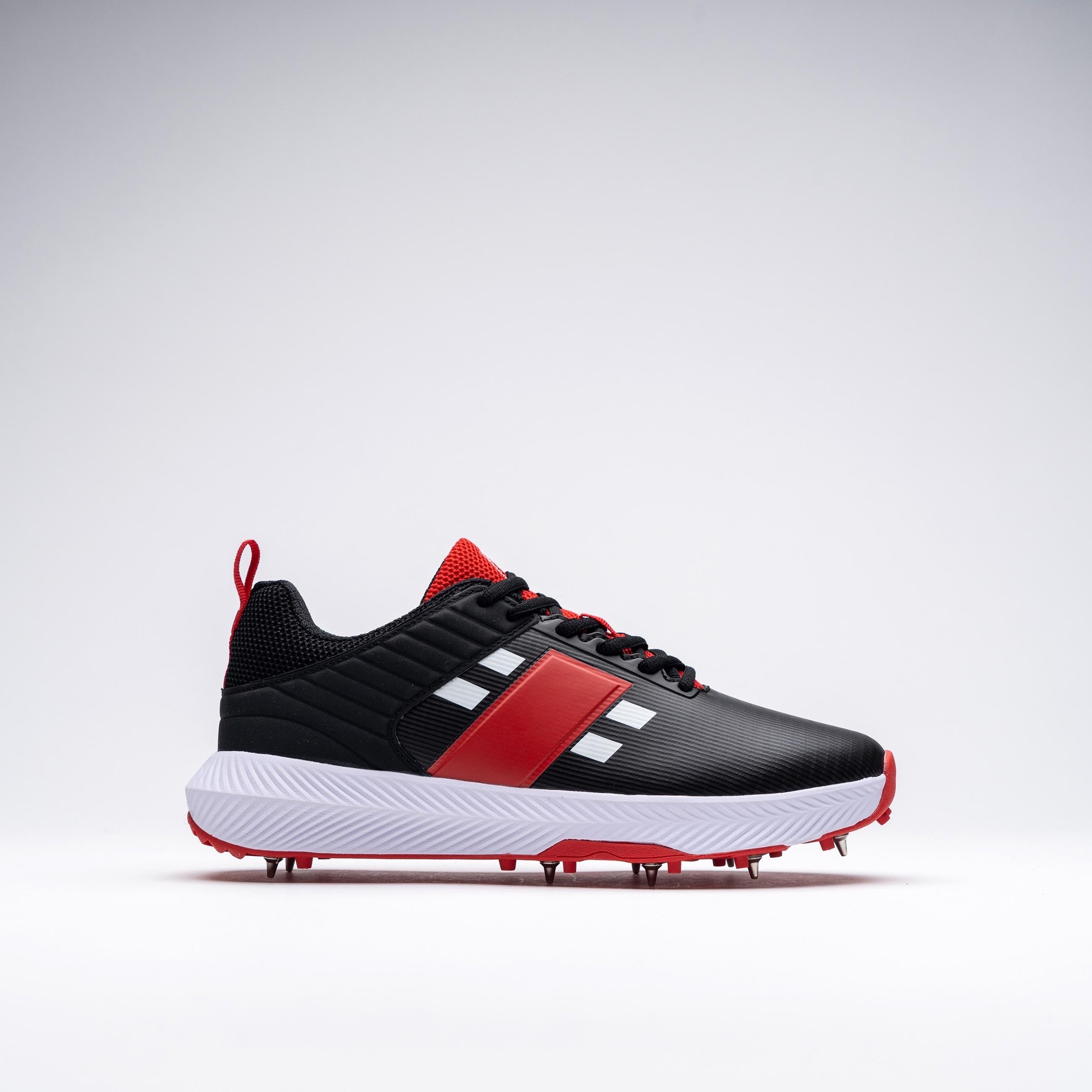 Gray-Nicolls Players 3.0 Black Adult Spike Shoes - Size: 7.5 - White - image 3