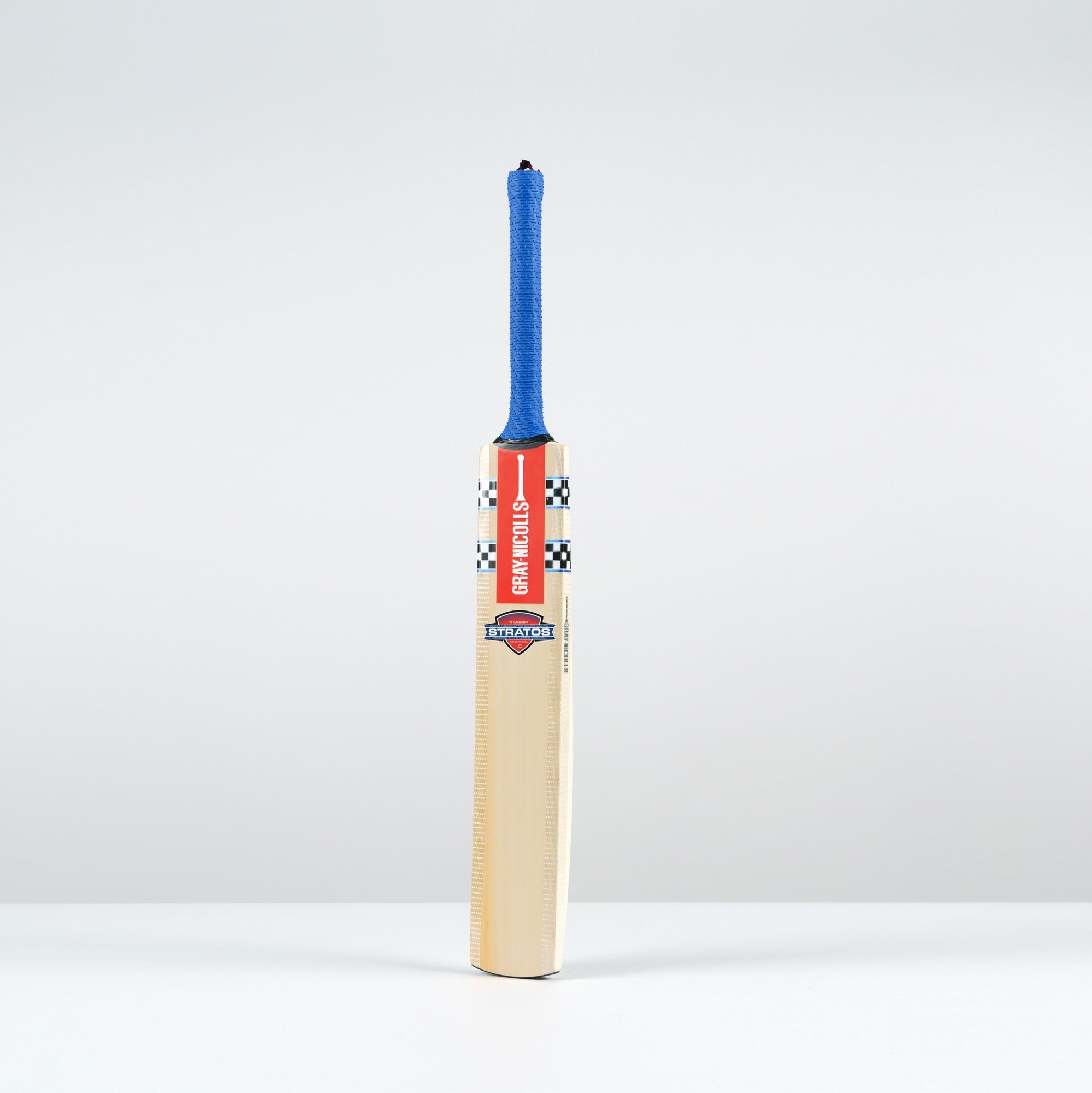 Gray-Nicolls Stratos 1.0 Thunder Junior Cricket Bat - Size: 5 - Red - image 2