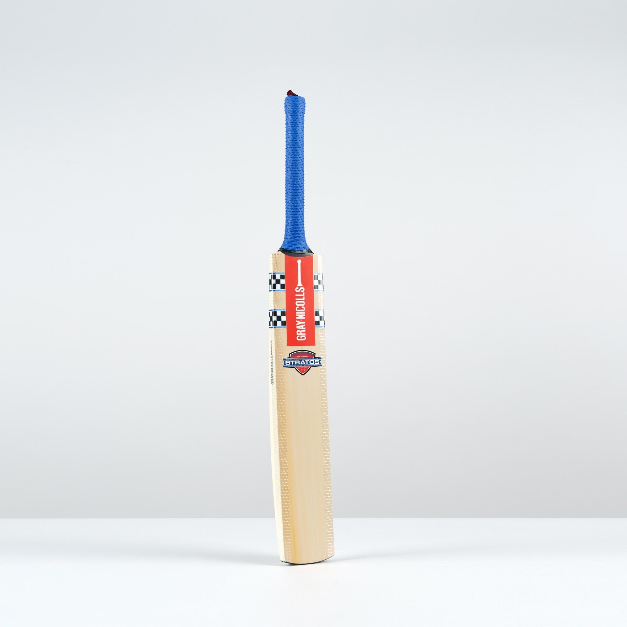 Gray-Nicolls Stratos 1.0 Thunder Junior Cricket Bat - Size: 5 - Red - image 3