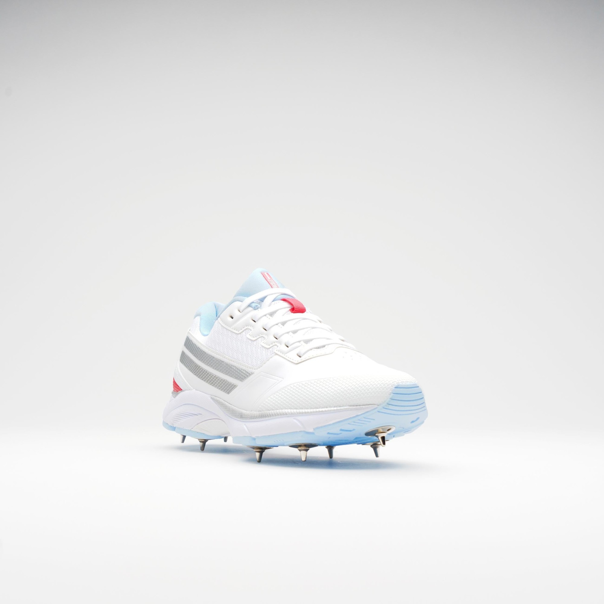 Gray-Nicolls Velocity 5.5 Spike Shoes - Junior - Size: 4.5 - White - image 3