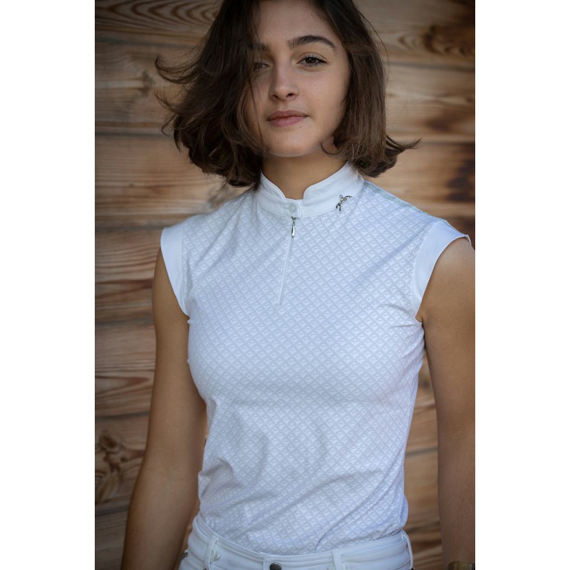 White short-sleeve polo shirt for women by Pénélope, featuring a high collar, zip closure, and subtle textured pattern, perfect for horse riding.