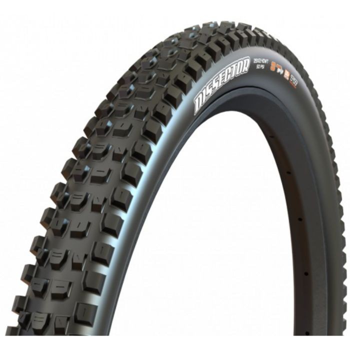 Black Maxxis Dissector G2 tyre featuring a folding design, 60 TPI construction, 3C MaxxTerra compound, and EXO TR technology, with pronounced tread patterns for enhanced grip.