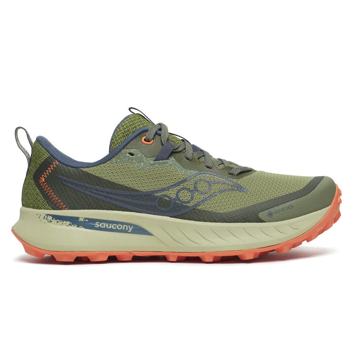 Green and dusk-colored Saucony Peregrine 15 GTX women's trail running shoes feature a breathable upper, rugged outsole, and a cushioned midsole, sized 8.5.