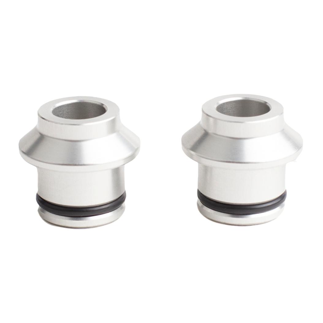 Grey Seasucker 12x110mm HUSKE plugs made of durable metal, featuring a smooth finish and rubber O-ring for secure attachment.