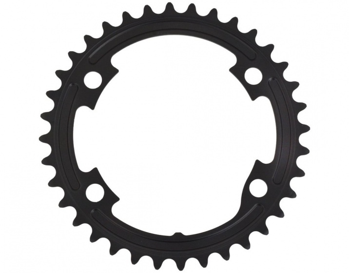 Black Shimano 105 R7000 11-speed chainring with 39 teeth, featuring a circular design and multiple bolt holes for easy attachment to a bicycle crankset.