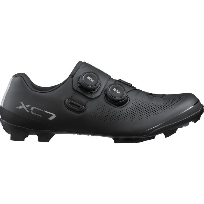 Black Shimano XC7 (XC703) cycling shoes in size 43, featuring a sleek design, perforated upper for breathability, and dual BOA dial closures for a secure fit.
