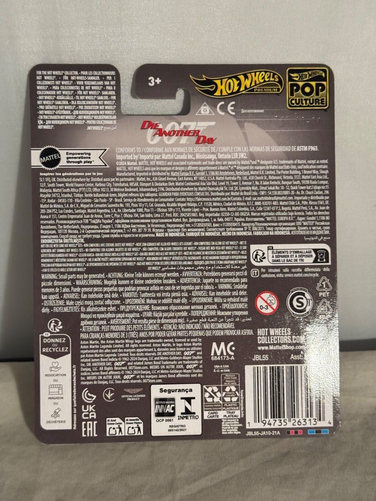 Hot Wheels Pop Culture Aston Martin Vanquish Vehicle - image 2