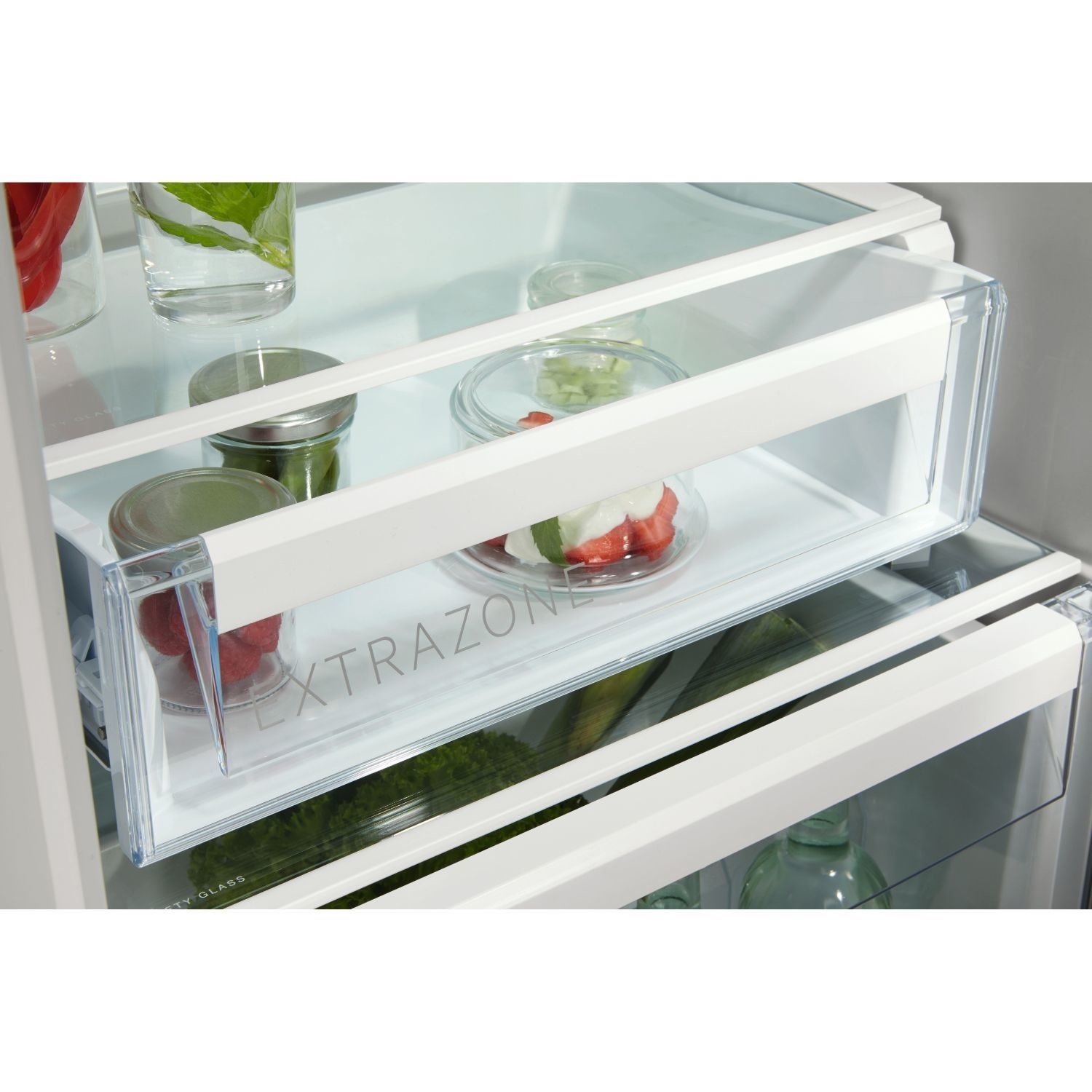AEG 6000 Series TK6DS181ES Integrated Tall Larder Fridge - image 4