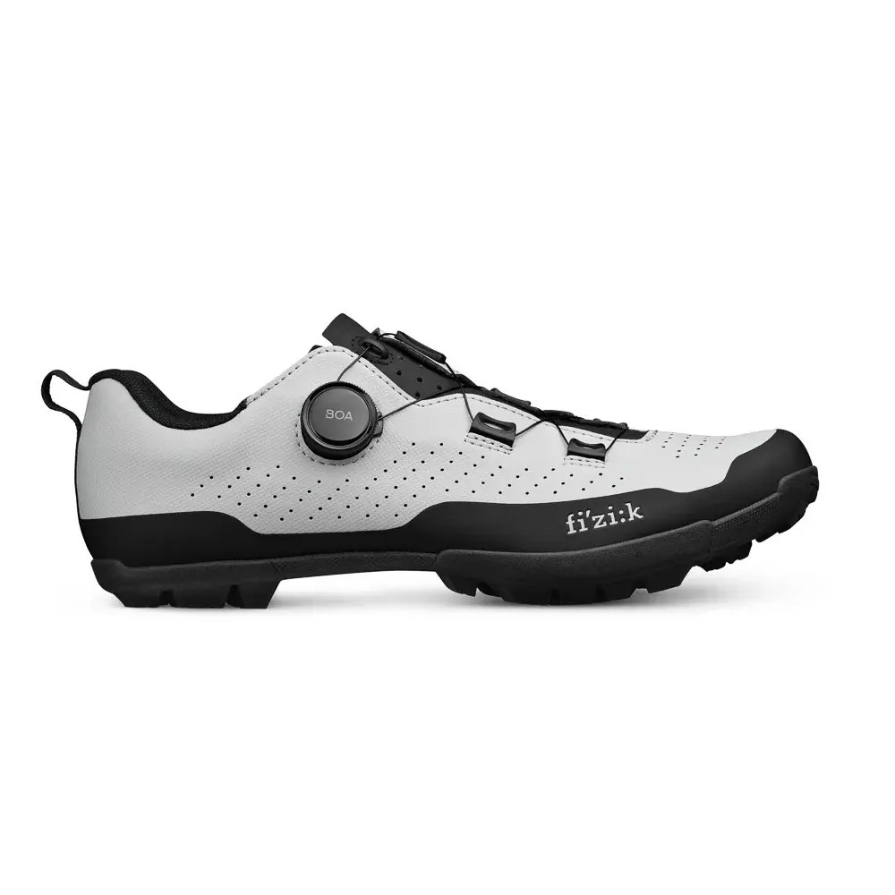 Grey and black Fizik Terra Atlas shoes in size 41, featuring a sleek design, perforated upper for breathability, and a Boa dial for secure fit adjustment.