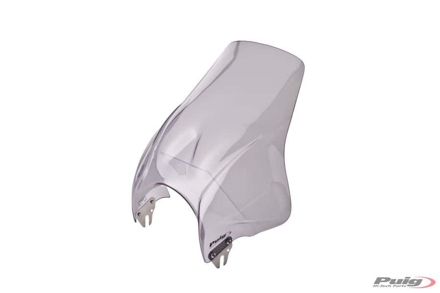 Light smoke Puig Plus Screen for Kawasaki Z900 RS (2018-2025), featuring a sleek, aerodynamic design with a glossy finish and metal mounting brackets.